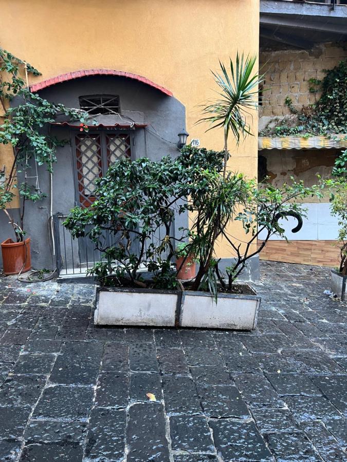 Petite Suite Neapel Exterior foto