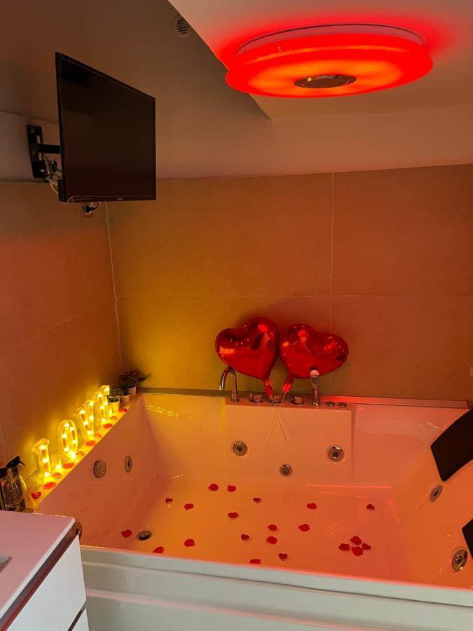 Petite Suite Neapel Exterior foto
